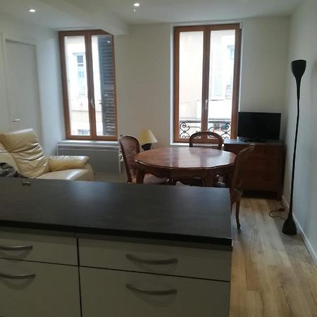 3 Pieces Pont De Loire Plein Centre Face Musee Apartment Nevers Exterior foto